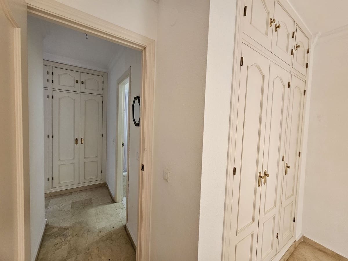 2 Zimmer Apartment zu verkaufen in Estepona - 315.000 € (Ref: 8635301)