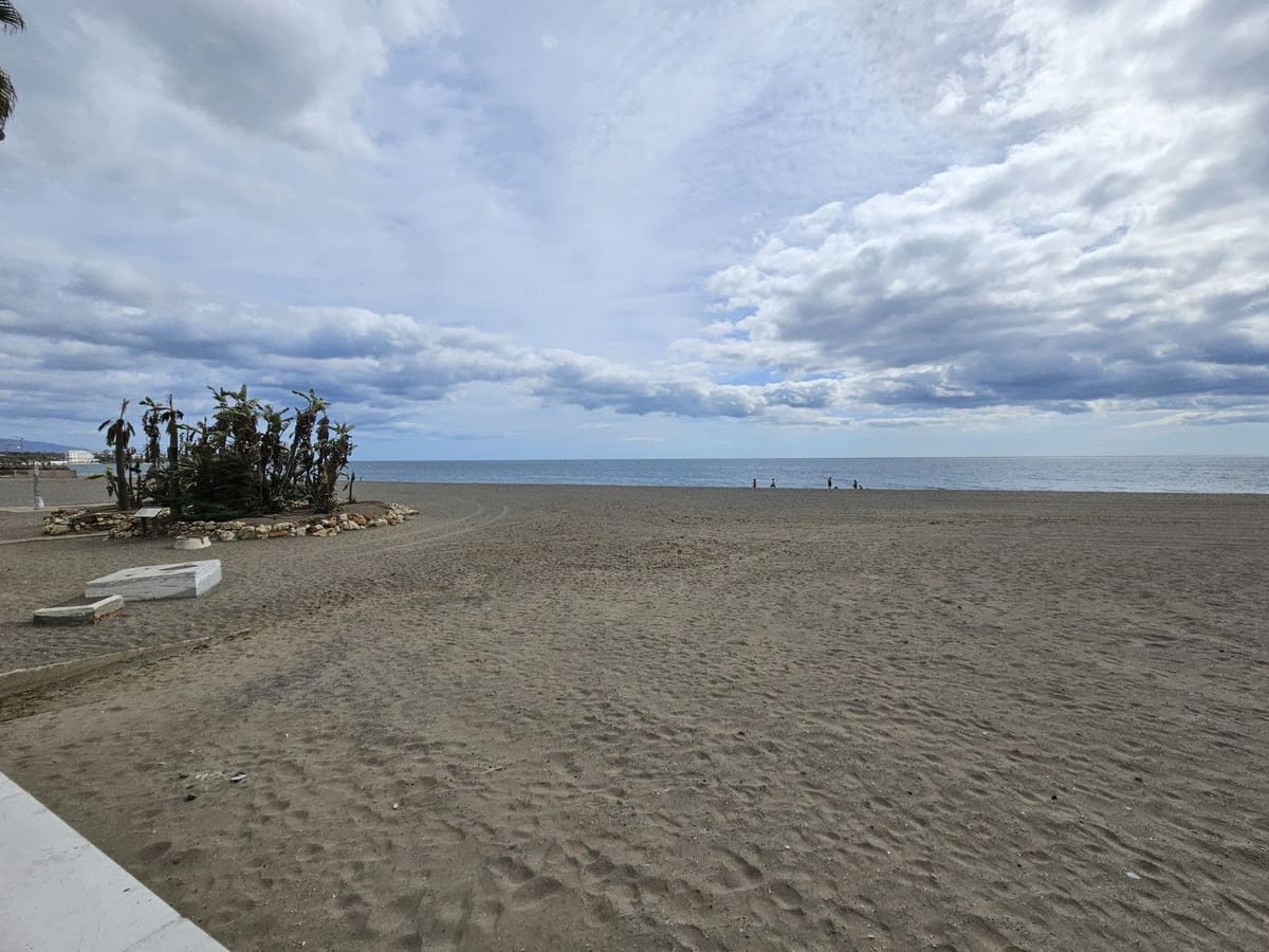 2 makuuhuone Huoneisto myytävänä paikassa Estepona - 330 000 € (Ref: 8635301)