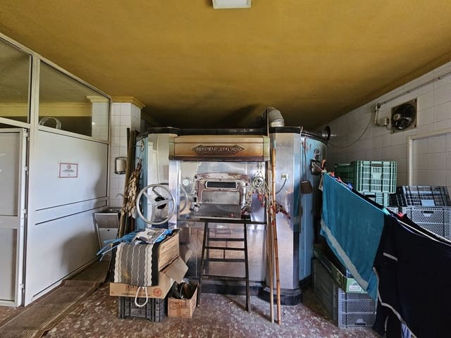 Virksomhed til leje i Manilva - € 1.450 (Ref: 8703313)