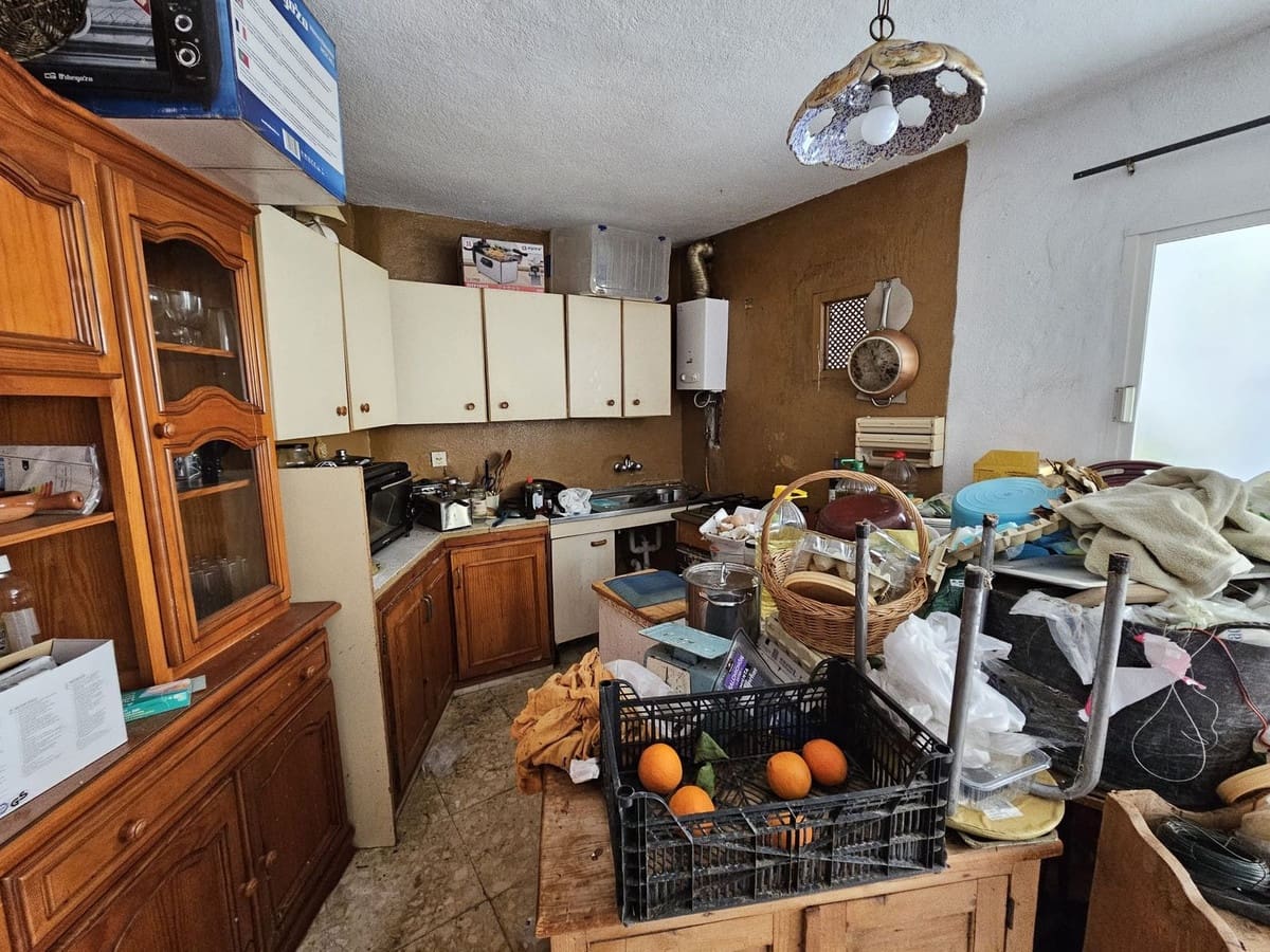 5 soveværelse Semi-Rækkehus til salg i Estepona med garage - € 395.000 (Ref: 8782368)