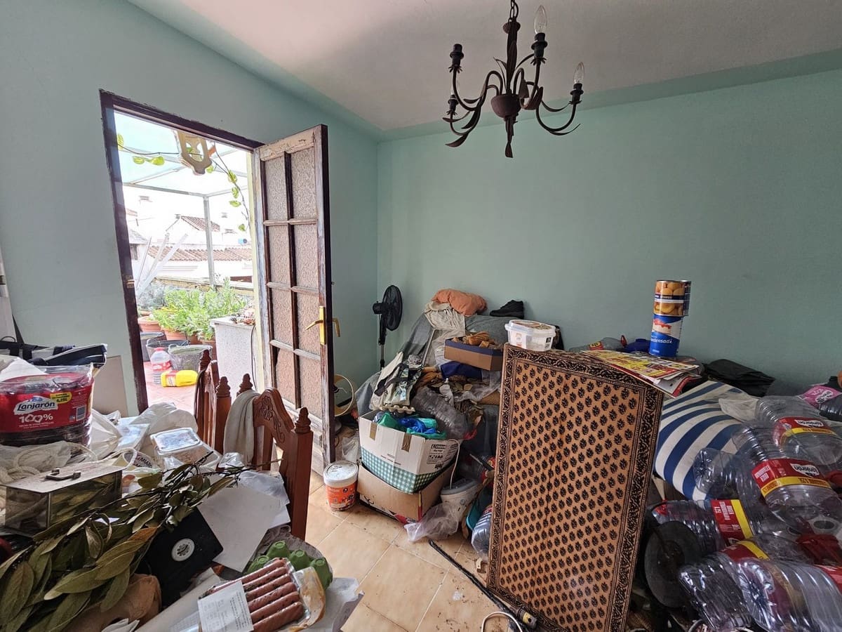 5 soveværelse Semi-Rækkehus til salg i Estepona med garage - € 395.000 (Ref: 8782368)