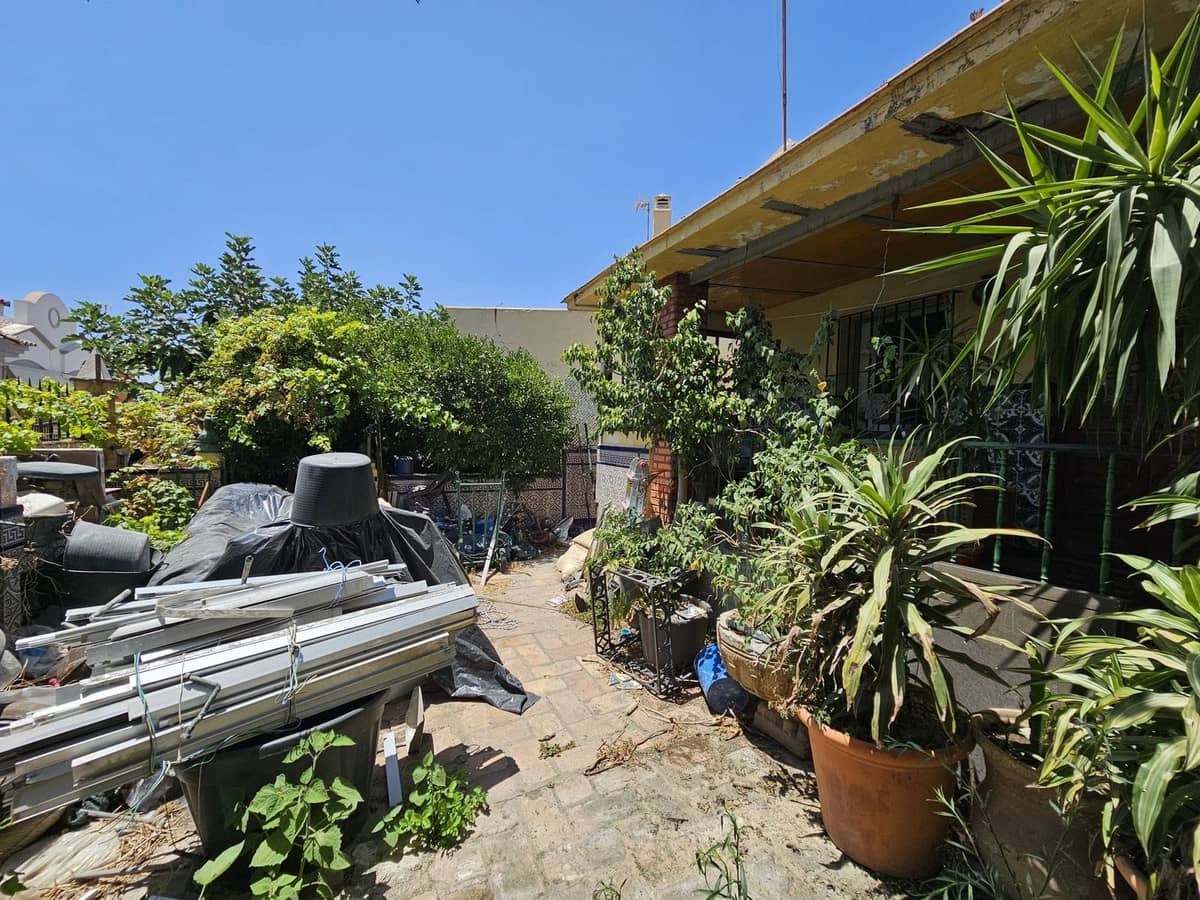 5 soveværelse Semi-Rækkehus til salg i Estepona med garage - € 395.000 (Ref: 8782368)