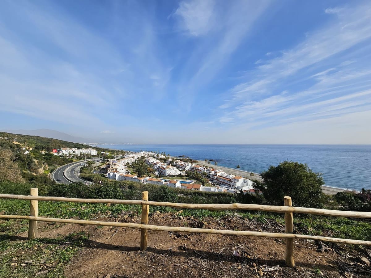 Apartamento de 1 habitación en Manilva en venta con piscina garaje - 120.000 € (Ref: 8848211)