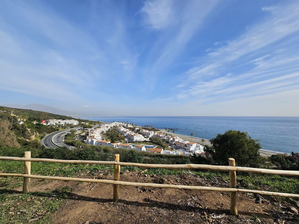 1 soveværelse Lejlighed til salg i Manilva med swimmingpool garage - € 125.000 (Ref: 8848211)