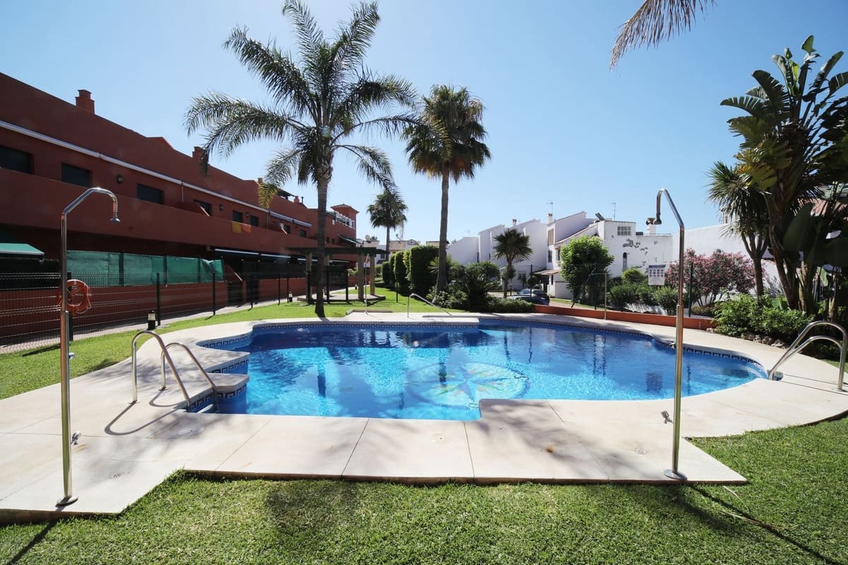 2 slaapkamer Appartement te koop in Casares met zwembad - € 185.000 (Ref: 9000337)