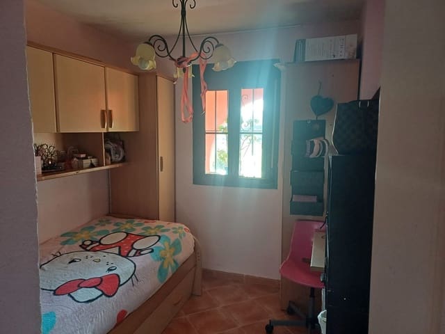 2 Zimmer Apartment zu verkaufen in Casares mit Pool - 190.000 € (Ref: 9000337)