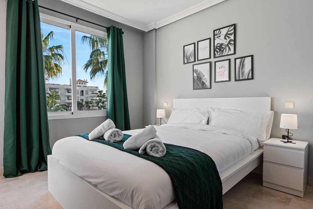 Apartamento de 2 habitaciones en New Golden Mile en venta - 355.000 € (Ref: 9013161)