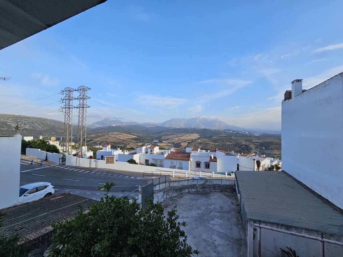 6 sypialnia Komercyjne na sprzedaż w Manilva z garażem - 1 900 000 € (Ref: 9049687)