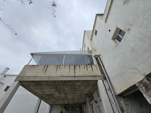 6 sovrum Kommersiell till salu i Manilva med garage - 1 900 000 € (Ref: 9049687)