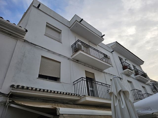 6 sovrum Kommersiell till salu i Manilva med garage - 1 900 000 € (Ref: 9049687)