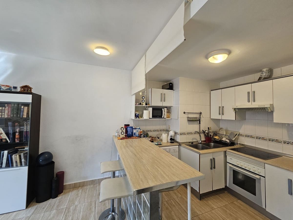 1 bedroom Apartment for sale in San Luis de Sabinillas with pool garage - € 179,000 (Ref: 9107965)