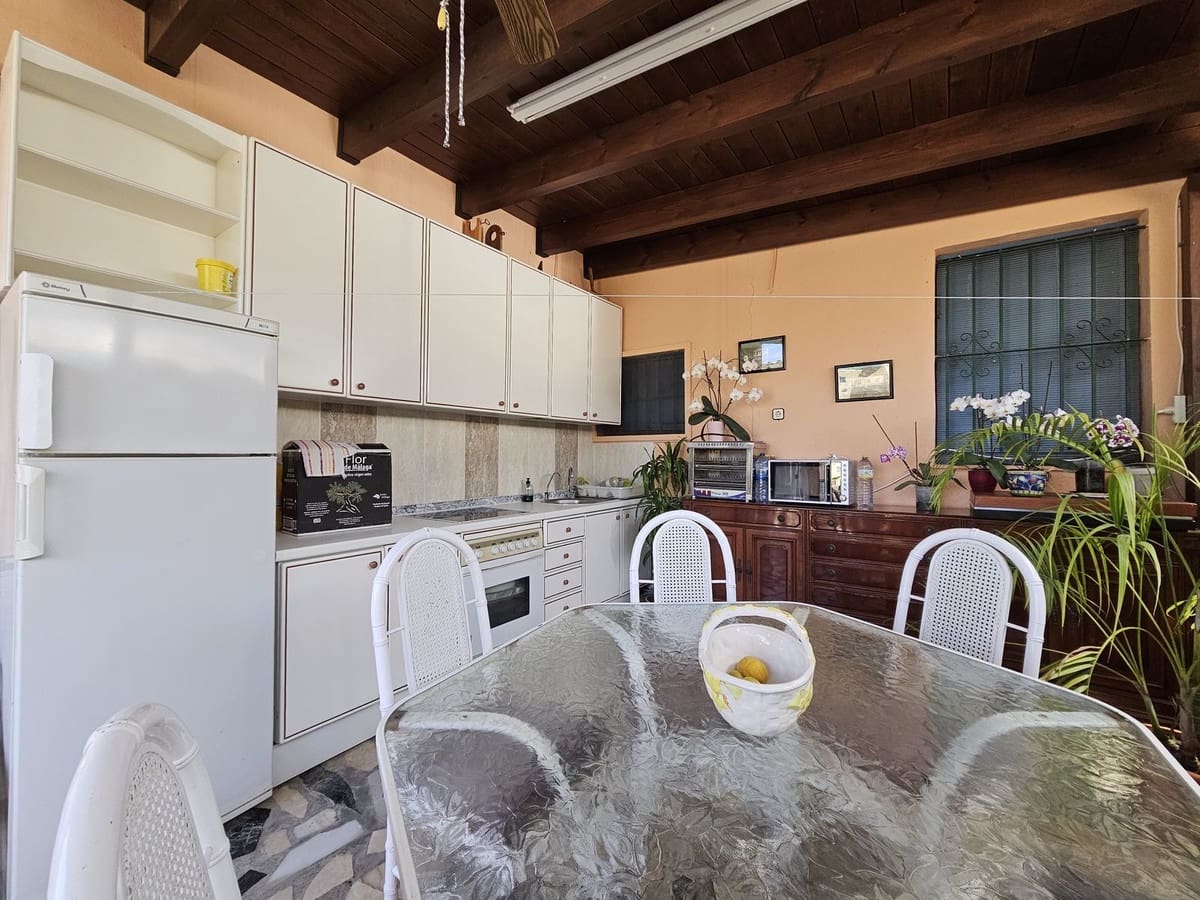 2 bedroom Finca/Country House for sale in Casares with pool - € 459,000 (Ref: 9131773)