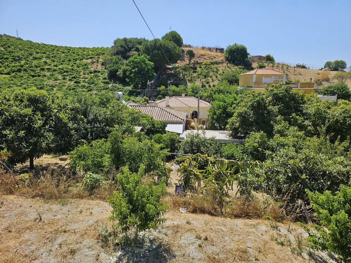 2 bedroom Finca/Country House for sale in Casares with pool - € 459,000 (Ref: 9131773)