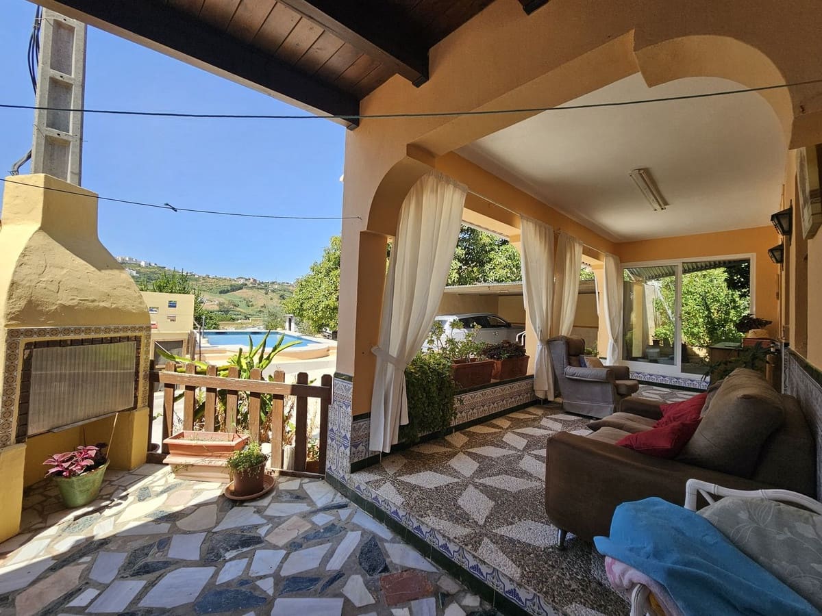 2 soverom Finca/Herregård til salgs i Casares med svømmebasseng - € 479 000 (Ref: 9131773)