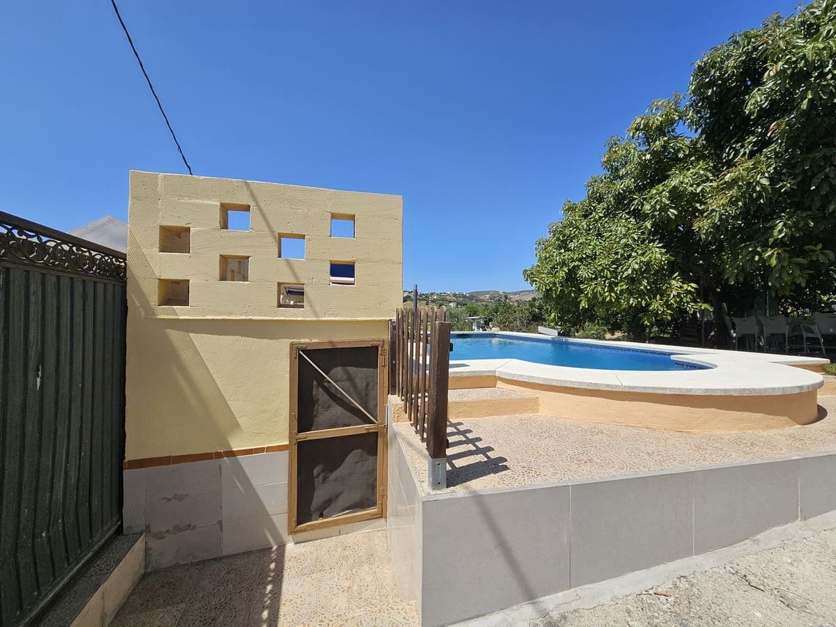 2 soverom Finca/Herregård til salgs i Casares med svømmebasseng - € 479 000 (Ref: 9131773)