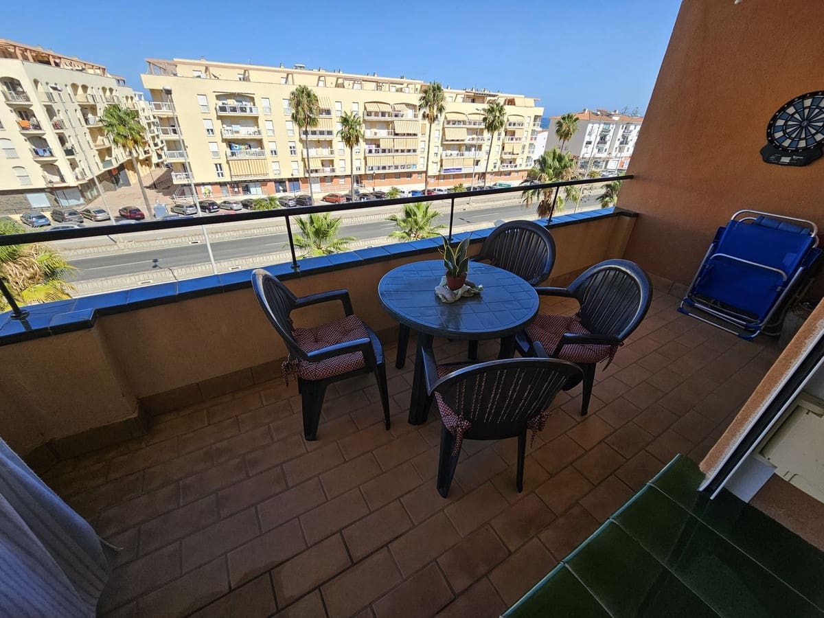 Apartamento de 2 habitaciones en San Luis de Sabinillas en venta con piscina garaje - 259.000 € (Ref: 9144691)