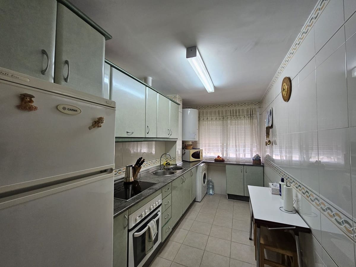 2 bedroom Apartment for sale in San Luis de Sabinillas with pool garage - € 249,900 (Ref: 9144691)
