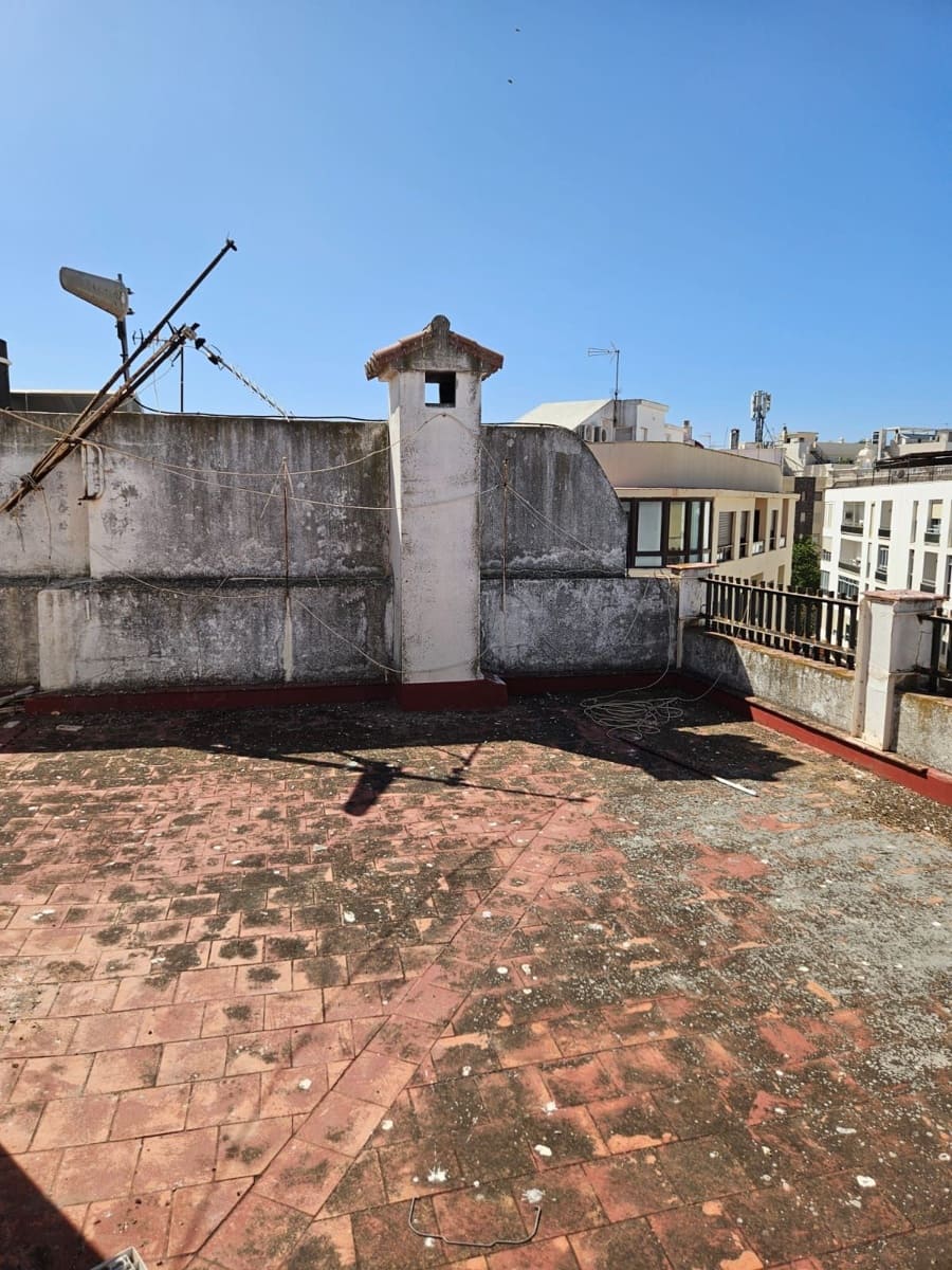 Apartamento de 3 habitaciones en Estepona en venta - 330.000 € (Ref: 9145121)