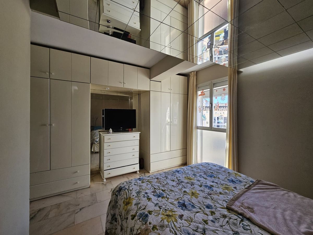 Apartamento de 3 habitaciones en Estepona en venta - 330.000 € (Ref: 9145121)