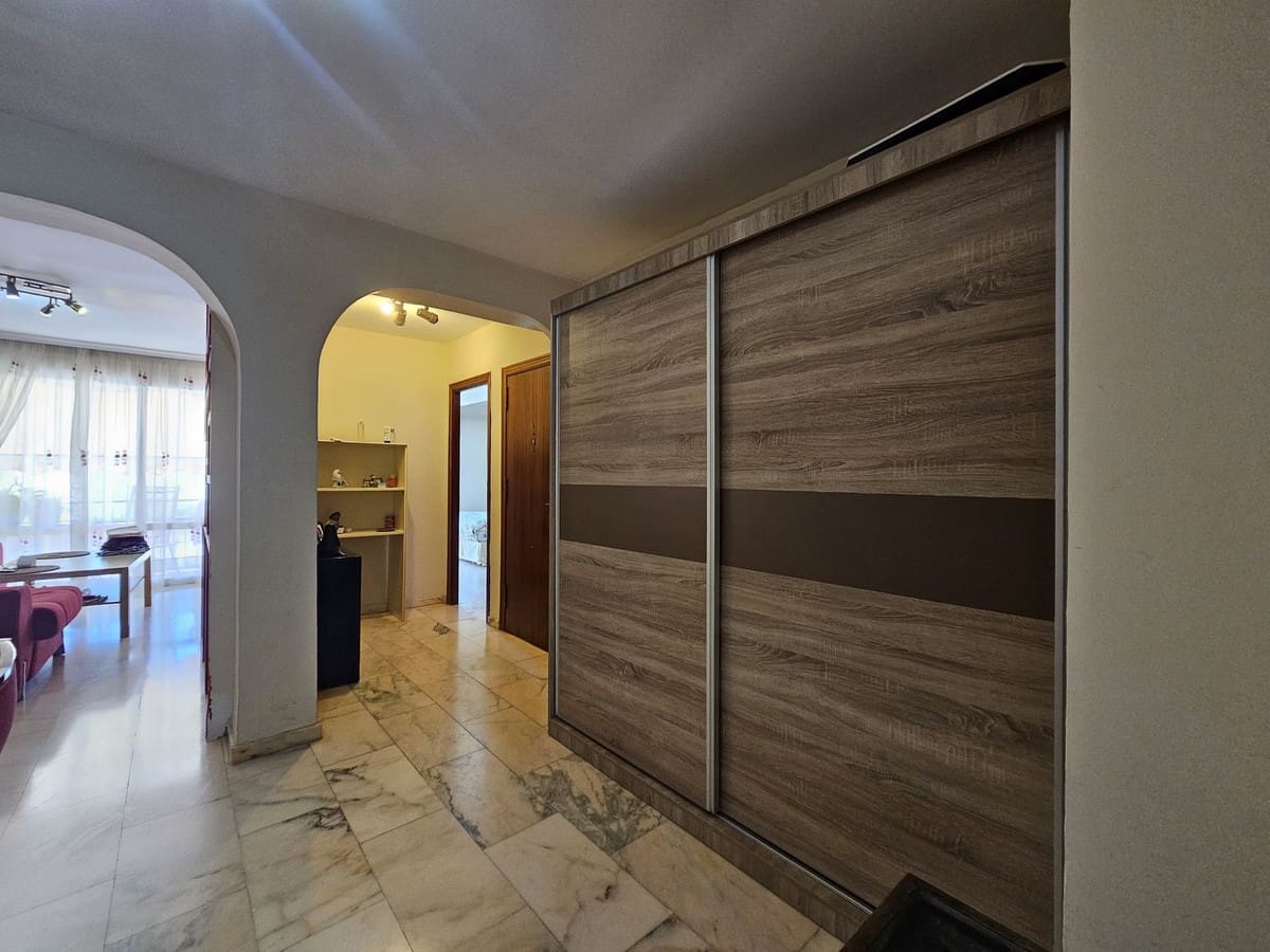 3 soveværelse Lejlighed til salg i Estepona - € 330.000 (Ref: 9145121)