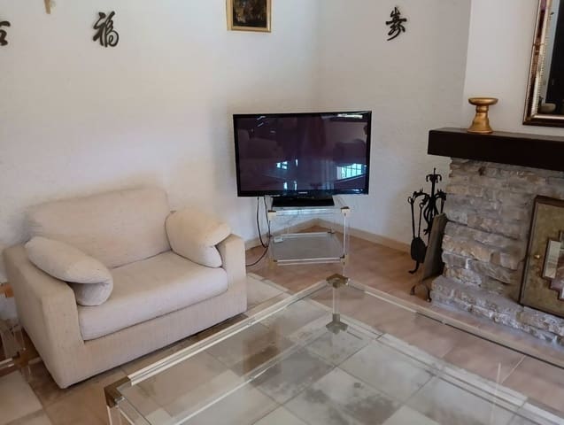 4 sypialnia Willa na kwatery wakacyjne w San Pedro de Alcantara, Marbella z basenem garażem - 4 000 € (Ref: 9148431)