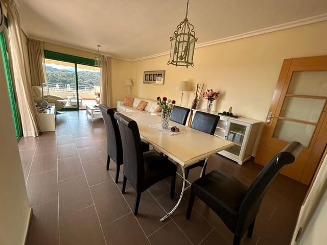 2 Zimmer Apartment zu verkaufen in Estepona mit Pool Garage - 400.000 € (Ref: 9186491)