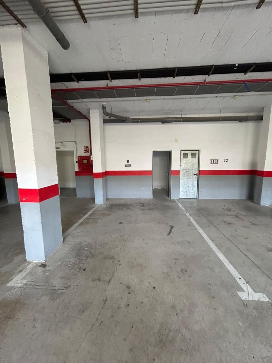 Apartamento de 2 habitaciones en Estepona en venta con piscina garaje - 400.000 € (Ref: 9186491)