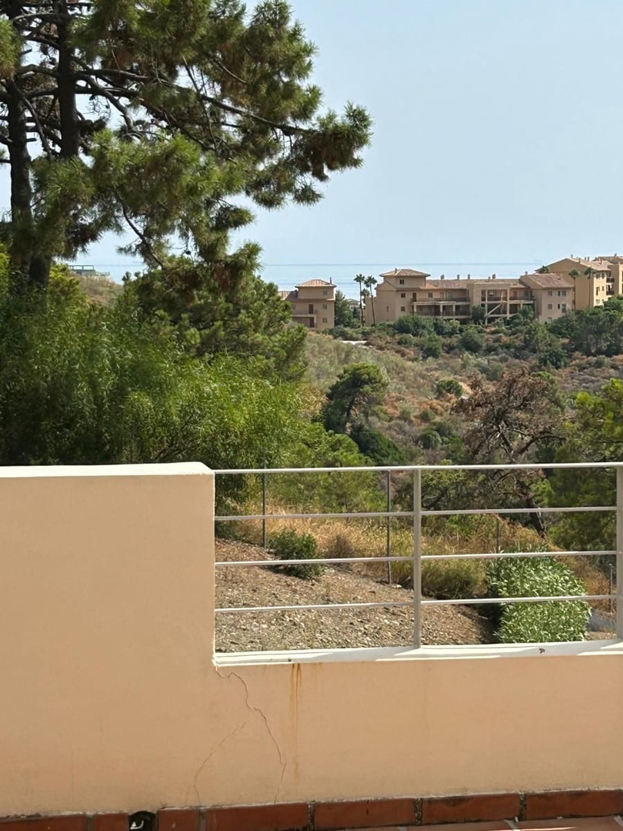 2 makuuhuone Huoneisto myytävänä paikassa Estepona mukana uima-altaan 
autotalli - 400 000 € (Ref: 9186491)