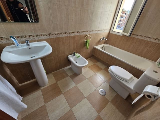 2 bedroom Apartment for sale in San Luis de Sabinillas, Manilva with pool garage - € 199,000 (Ref: 9267637)