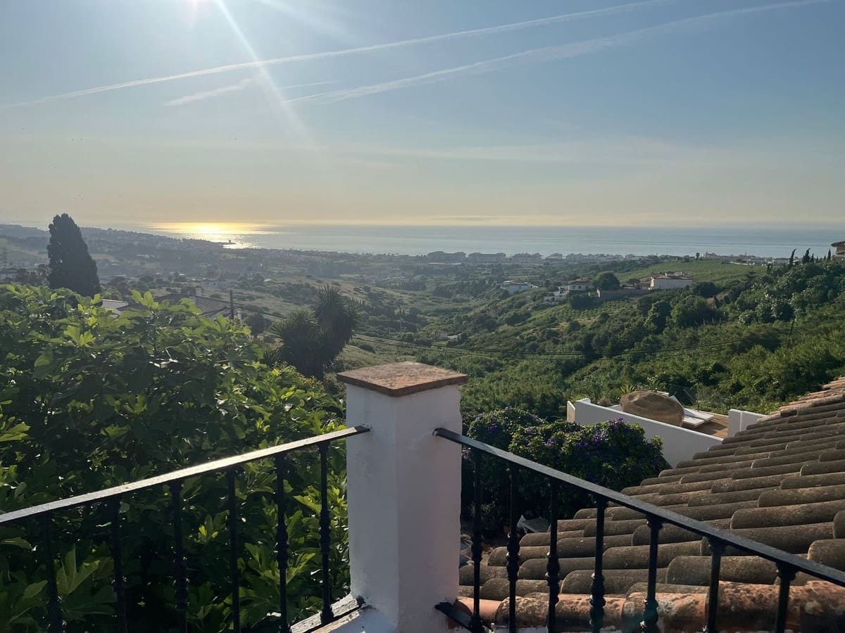 4 sypialnia Dom na sprzedaż w Manilva - 329 000 € (Ref: 9297965)