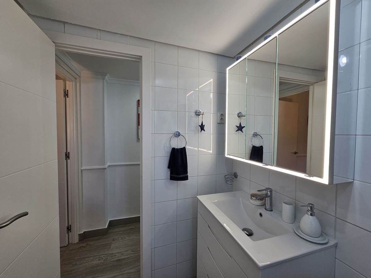 2 chambre Penthouse à vendre à La Duquesa / Puerto de la Duquesa - 325 000 € (Ref: 9389946)