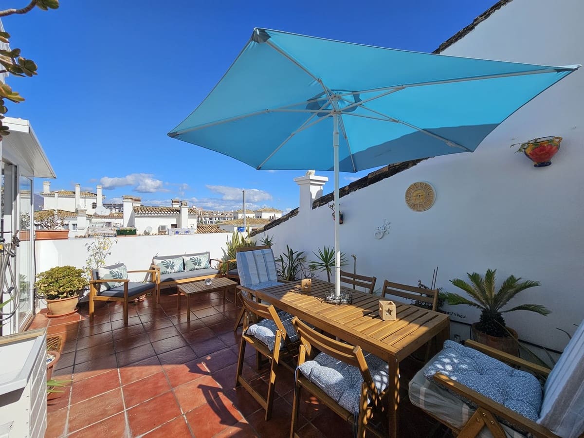 2 chambre Penthouse à vendre à La Duquesa / Puerto de la Duquesa - 325 000 € (Ref: 9389946)