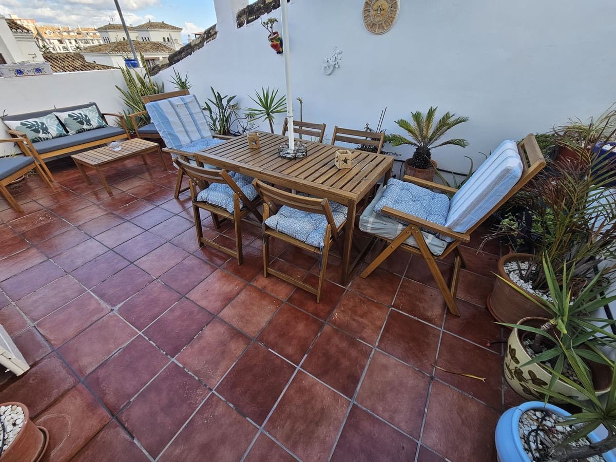 2 chambre Penthouse à vendre à La Duquesa / Puerto de la Duquesa - 325 000 € (Ref: 9389946)