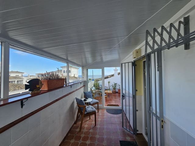 2 soverom Penthouse til salgs i La Duquesa / Puerto de la Duquesa, Manilva - € 325 000 (Ref: 9389946)