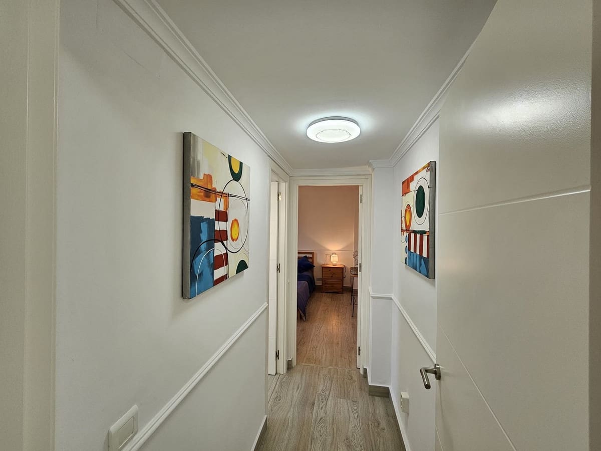 2 bedroom Penthouse for sale in La Duquesa / Puerto de la Duquesa - € 325,000 (Ref: 9389946)