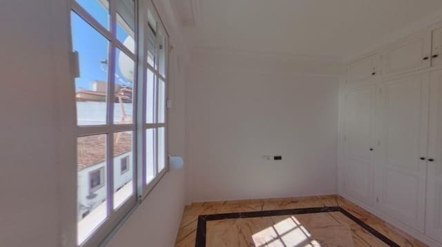 3 sypialnia Apartament na sprzedaż w Estepona - 231 000 € (Ref: 9509423)