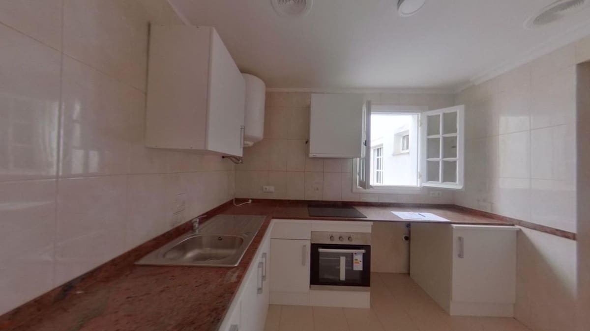 3 soveværelse Lejlighed til salg i Estepona - € 217.400 (Ref: 9509423)