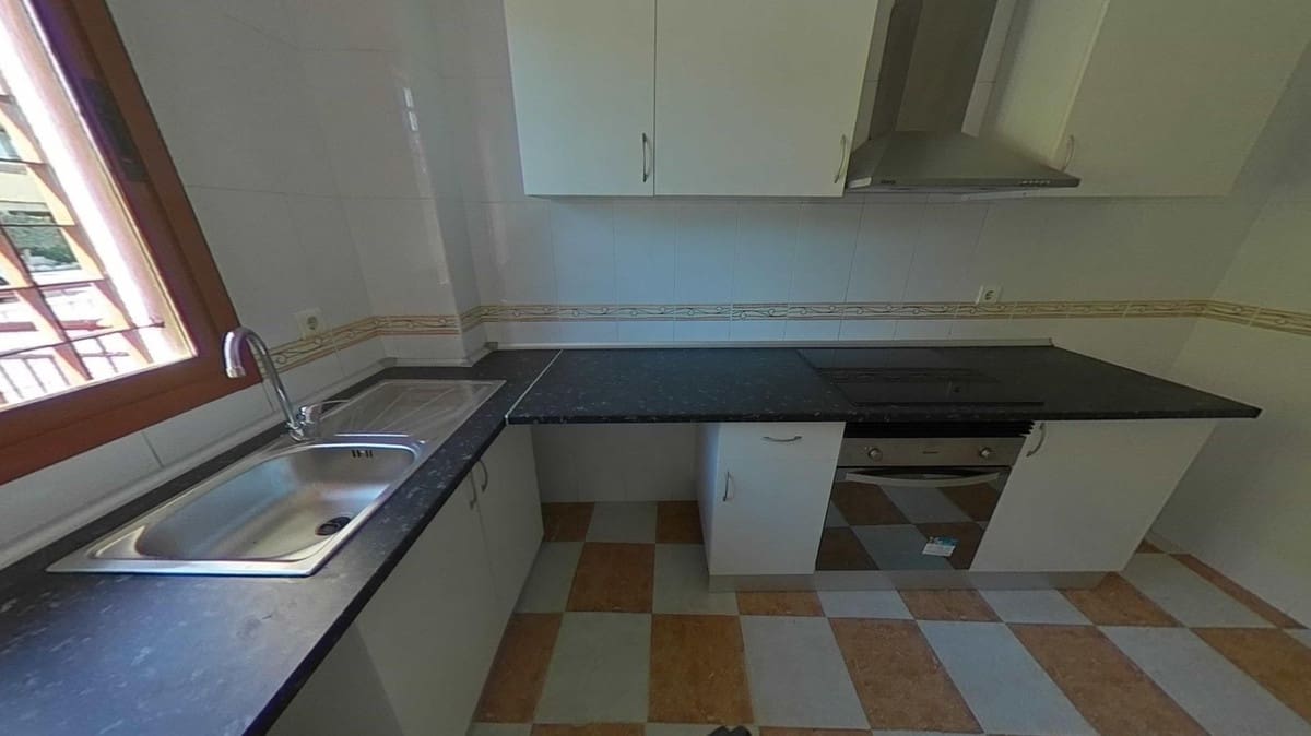 2 bedroom Townhouse for sale in Manilva with pool - € 264,000 (Ref: 9511198)