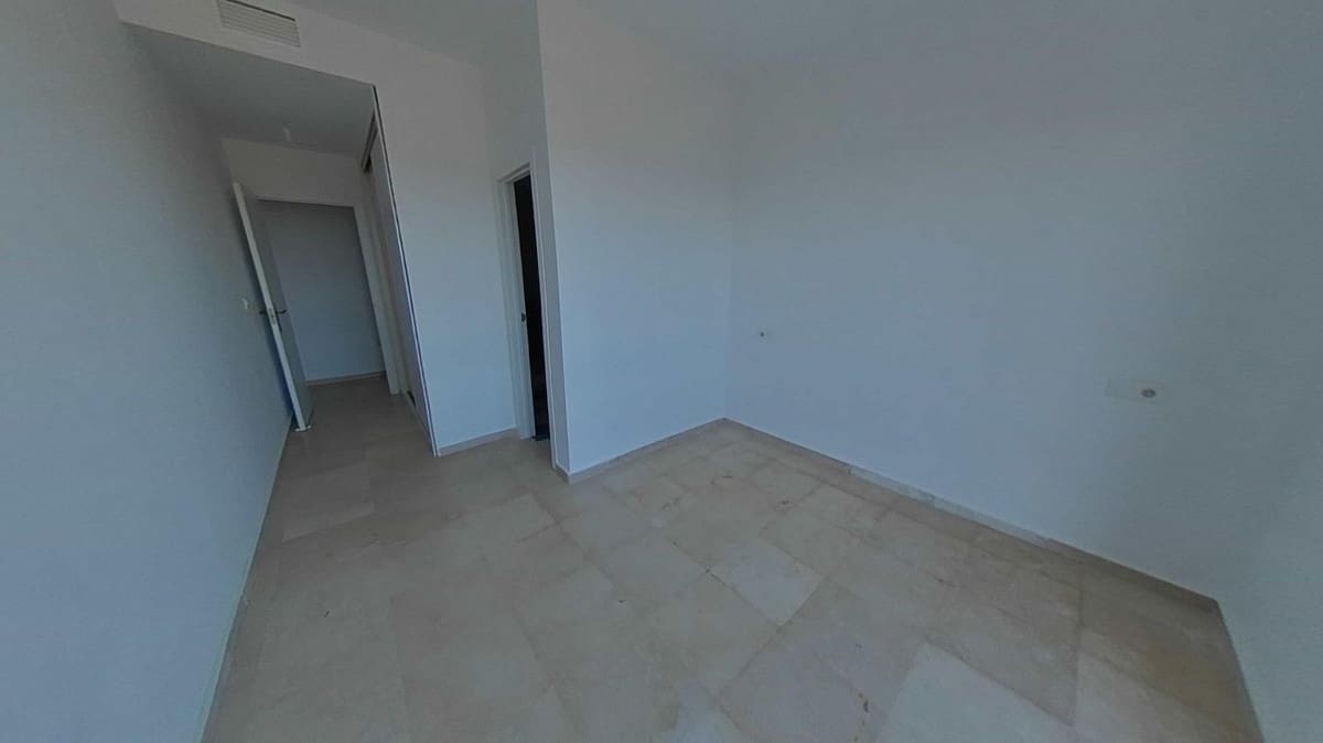 2 soveværelse Byhus til salg i Manilva med swimmingpool - € 264.000 (Ref: 9511198)