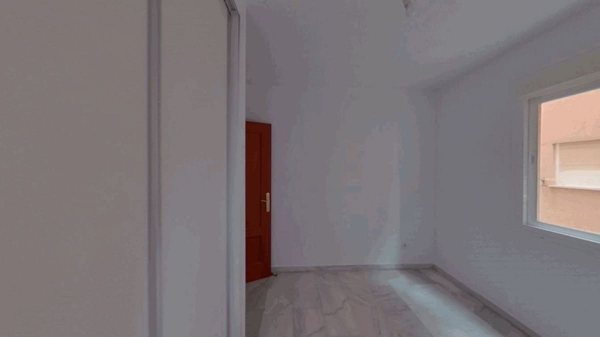 2 sovrum Lägenhet till salu i Estepona - 237 000 € (Ref: 9521914)
