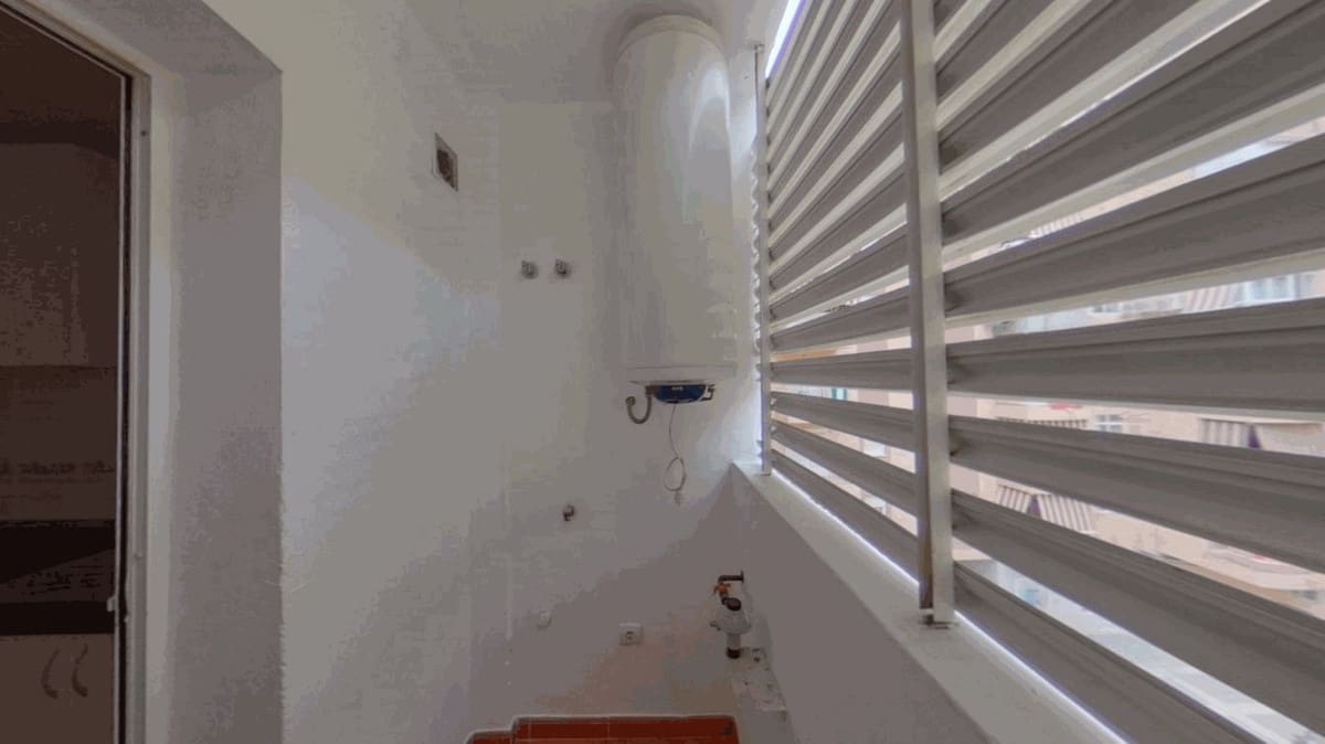 2 sovrum Lägenhet till salu i Estepona - 237 000 € (Ref: 9521914)