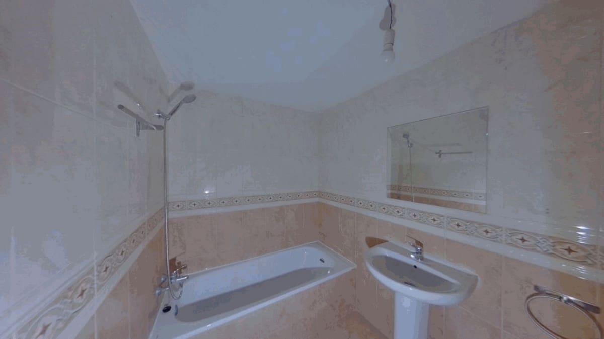 2 sovrum Lägenhet till salu i Estepona - 237 000 € (Ref: 9521914)