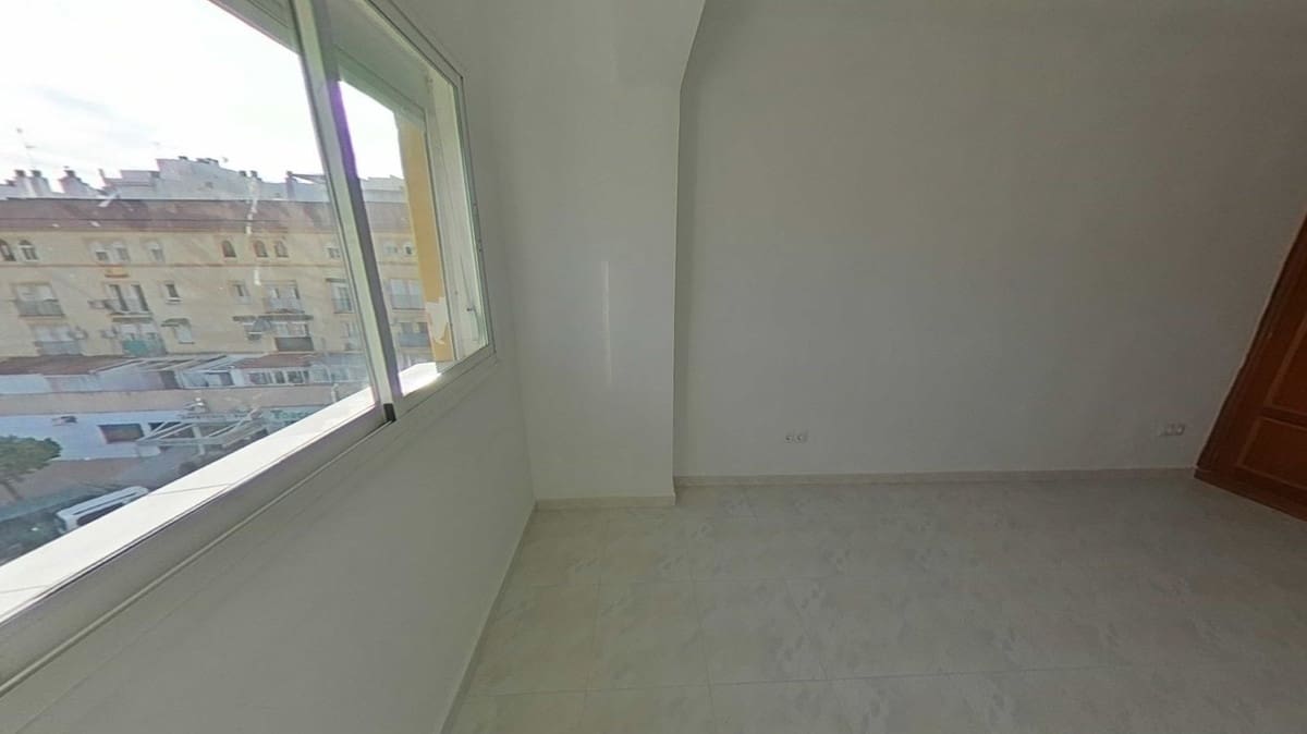 3 sypialnia Apartament na sprzedaż w Estepona - 204 000 € (Ref: 9521915)