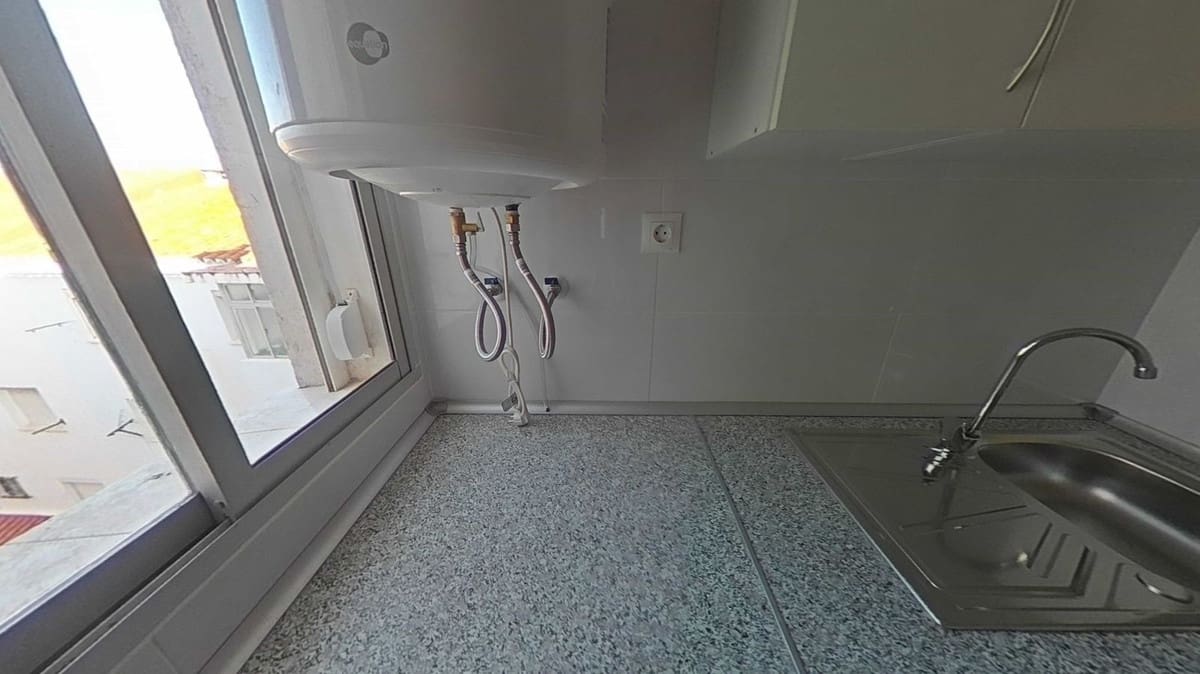 3 bedroom Apartment for sale in Estepona - € 204,000 (Ref: 9521915)