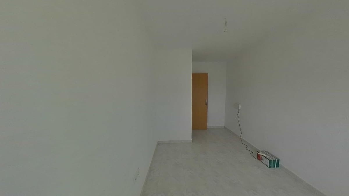 3 bedroom Apartment for sale in Estepona - € 204,000 (Ref: 9521915)