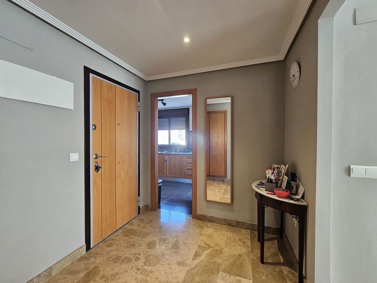 3 sypialnia Apartament na sprzedaż w New Golden Mile z basenem garażem - 480 000 € (Ref: 9532010)