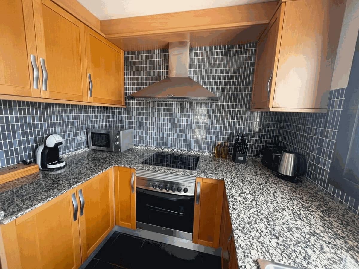 3 sypialnia Apartament na sprzedaż w New Golden Mile z basenem garażem - 480 000 € (Ref: 9532010)