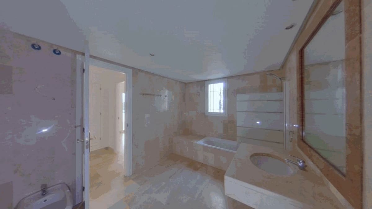 3 makuuhuone Ranta-asunto myytävänä paikassa Estepona mukana uima-altaan - 495 000 € (Ref: 9532520)