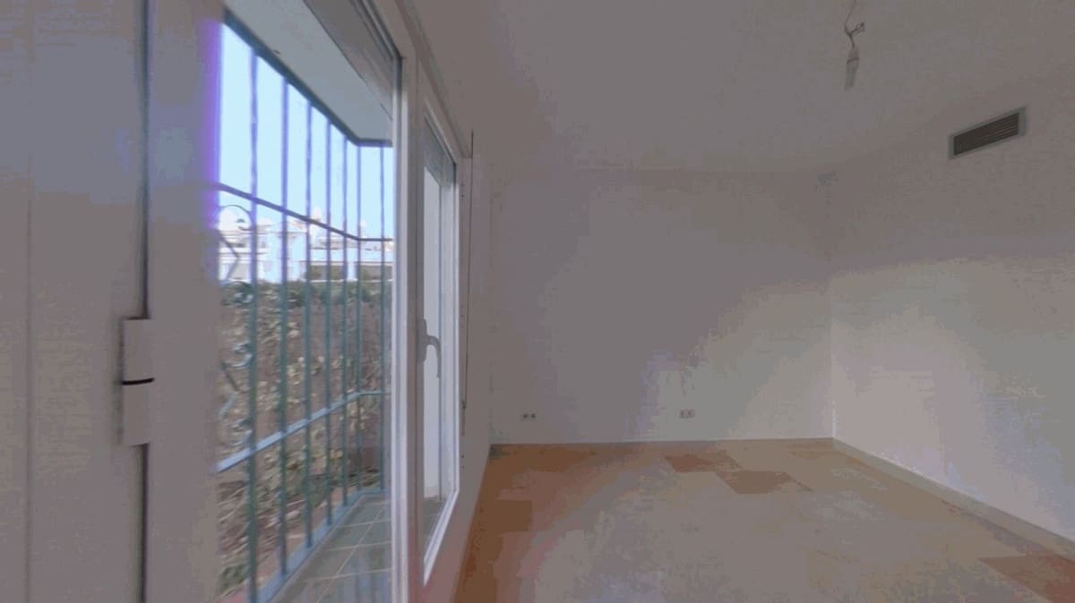 3 makuuhuone Ranta-asunto myytävänä paikassa Estepona mukana uima-altaan - 495 000 € (Ref: 9532520)