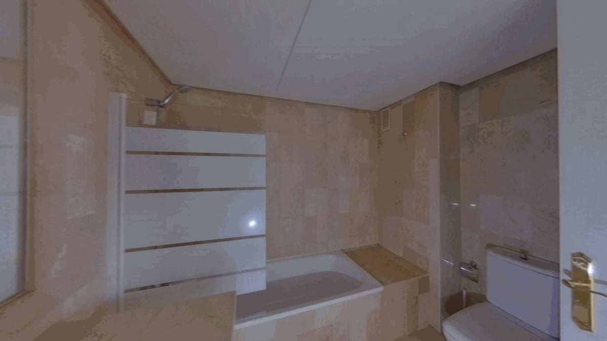 3 makuuhuone Ranta-asunto myytävänä paikassa Estepona mukana uima-altaan - 495 000 € (Ref: 9532520)